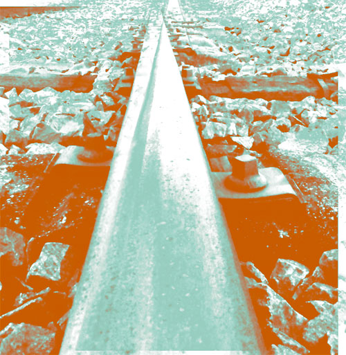 photographie de rails à limoges retouché sur photoshop, bichromie bleu et rouge